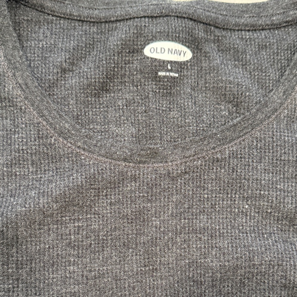 Bundle of Two Old Navy Thermal Long Sleeve Shirts—Charcoal and White—Large - Picture 7 of 13
